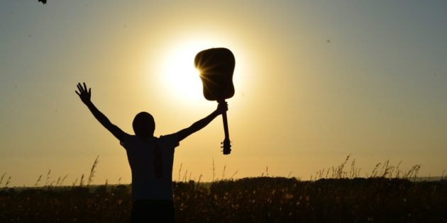 How to gain success in the music career