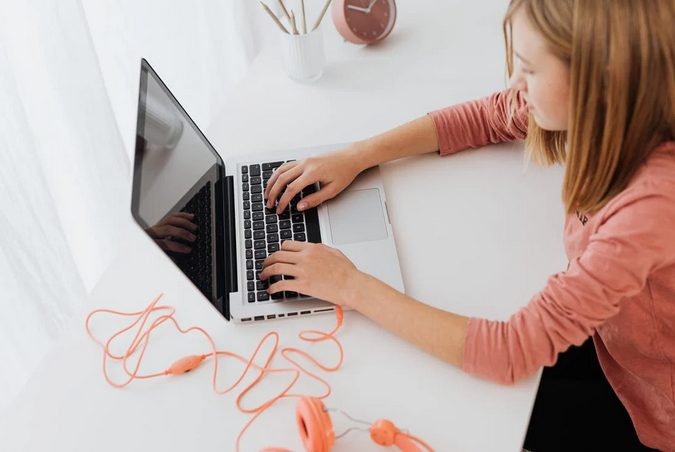 The Top Reasons Learners Should Subscribe in an Audiobook