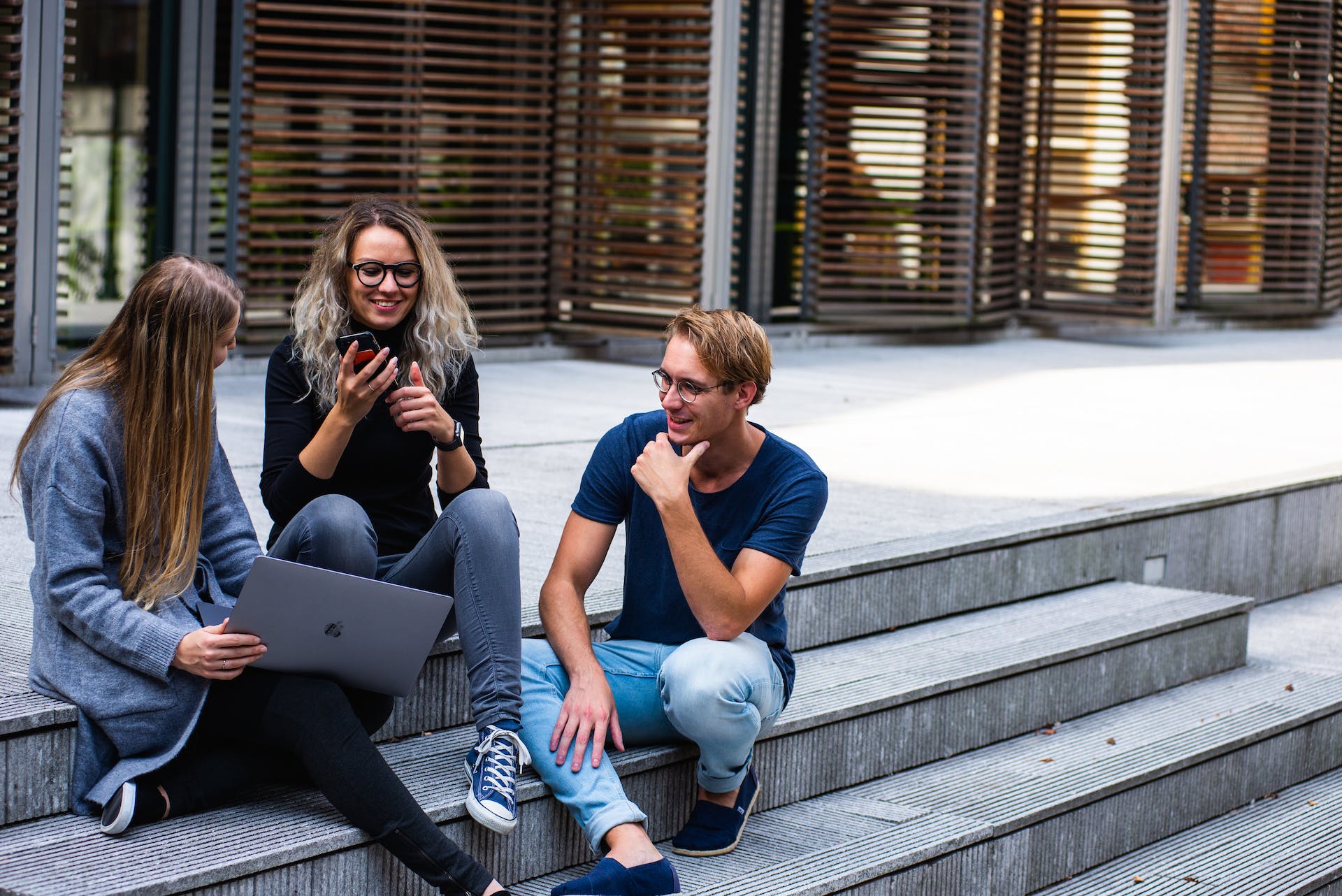 How Active Income Programs Benefit Students